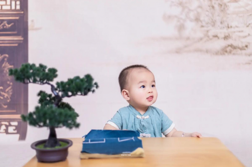 昆山宝宝宁愿饿也不吃奶粉